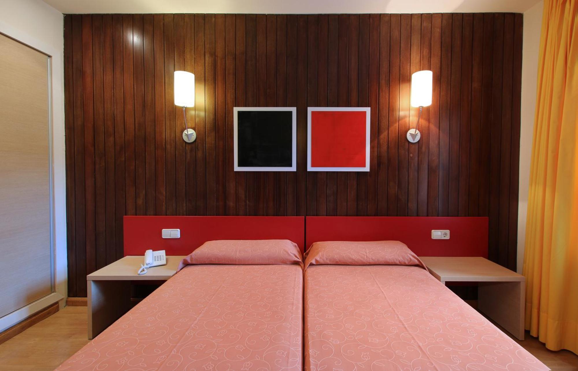 Medplaya Aparthotel Sant Eloi トッサ・デ・マール 部屋 写真