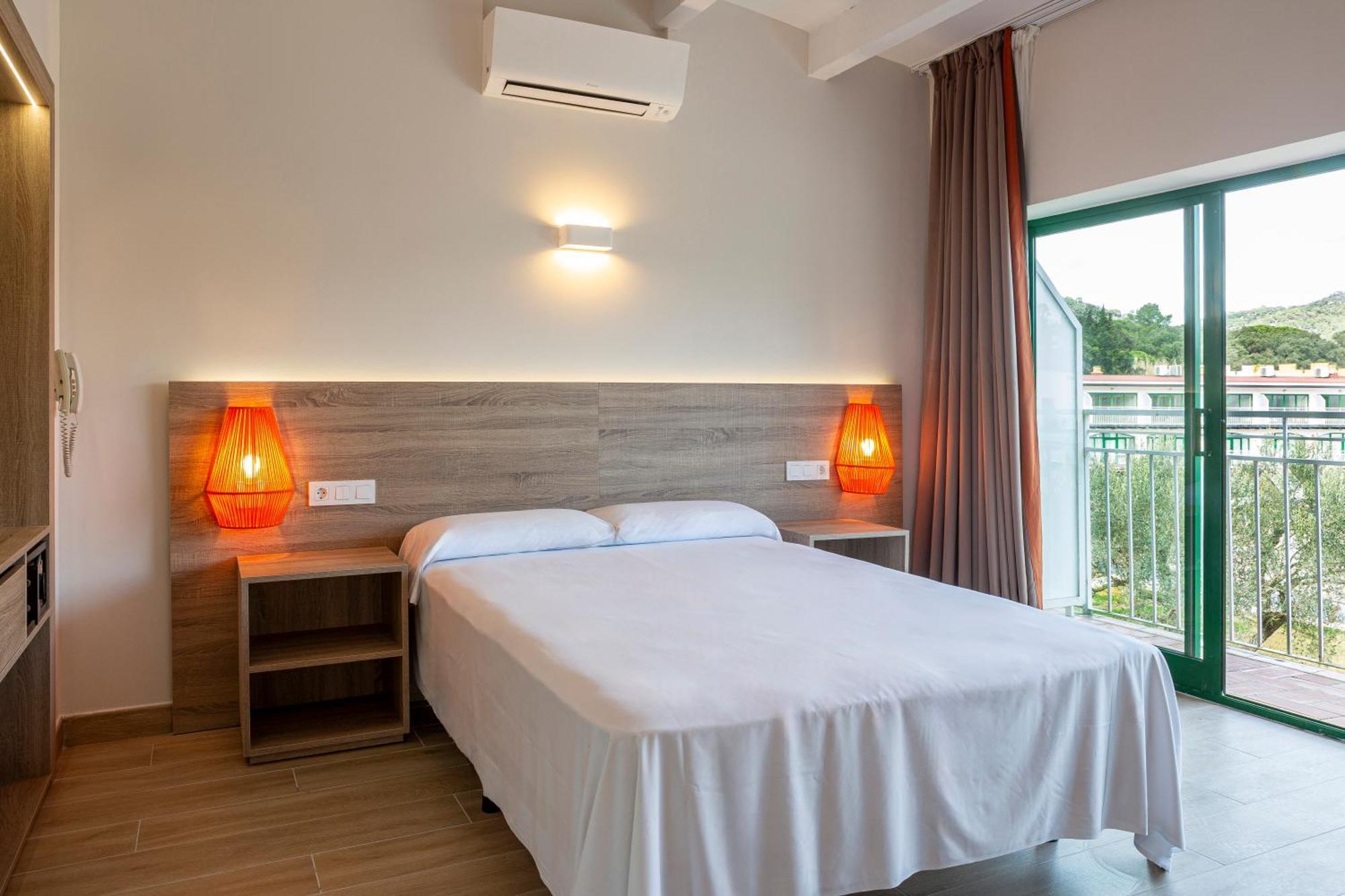 Medplaya Aparthotel Sant Eloi トッサ・デ・マール エクステリア 写真